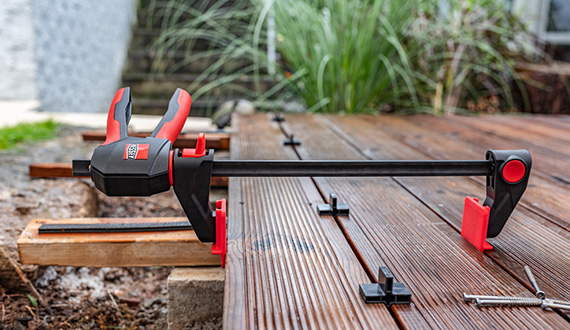 Jak wybrać odpowiedni ścisk stolarski? 5 kluczowych kryteriów